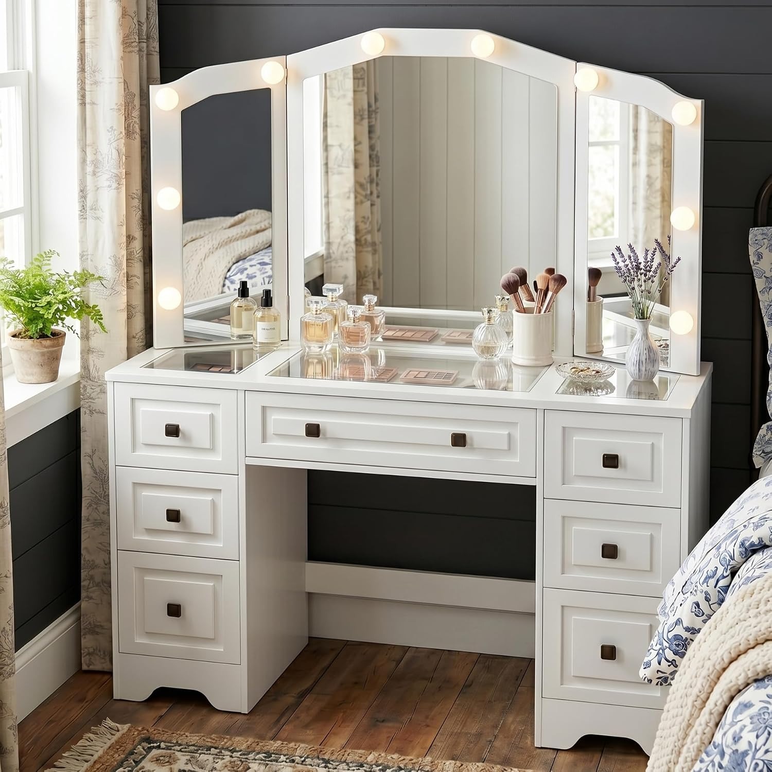Dressing Table Vanity With Lighted Mirror - Toeletta illuminata con specchio a tre